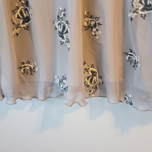 NWT Light Gray Floral Embroidered Overlay Sun Dress with Cap Sleeves sundress - Picture 5 of 8